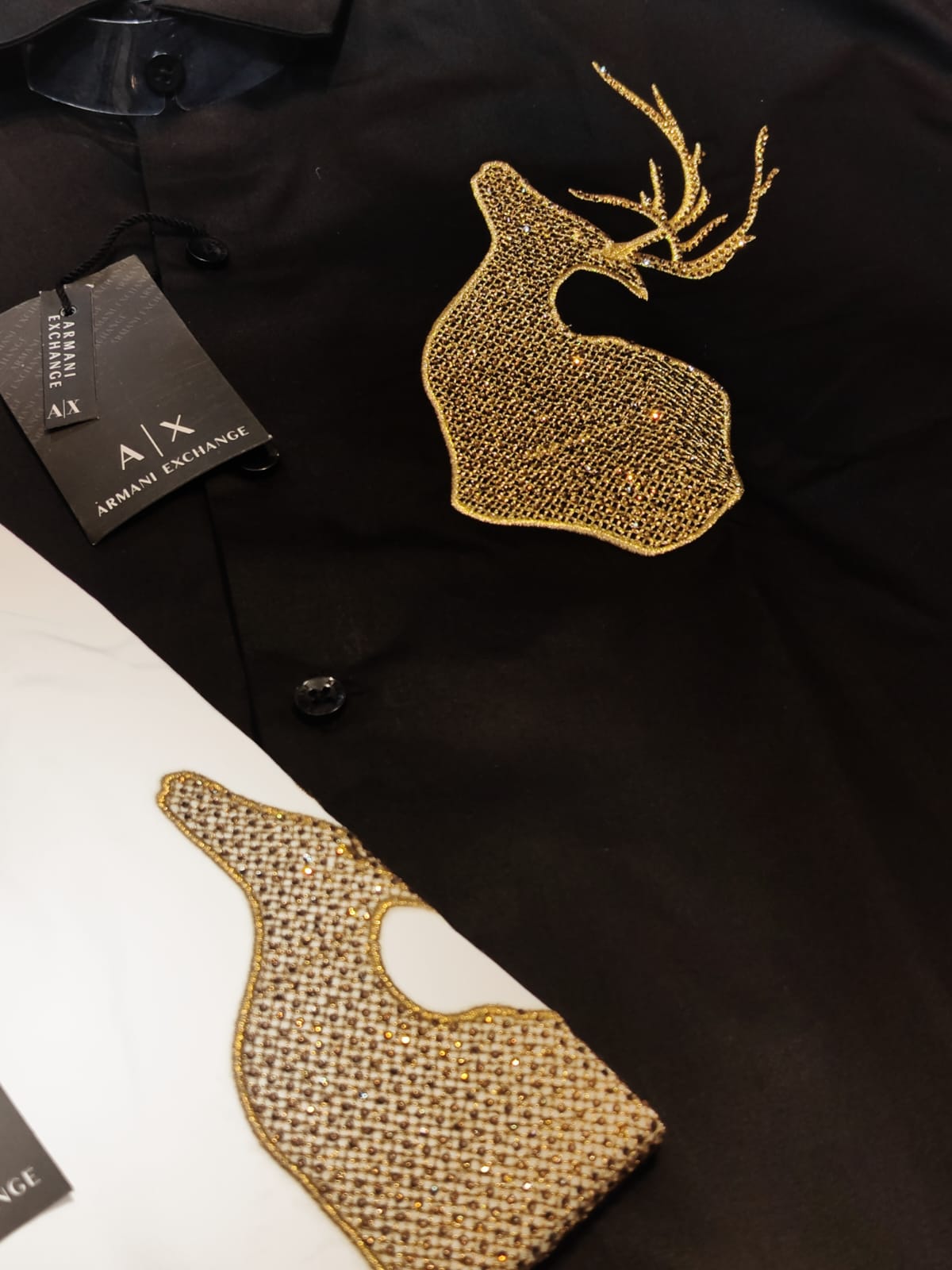 GOLDEN DEER DESIGN - SET OF 4 PCS ( M L XL XXL ) x Rs.595