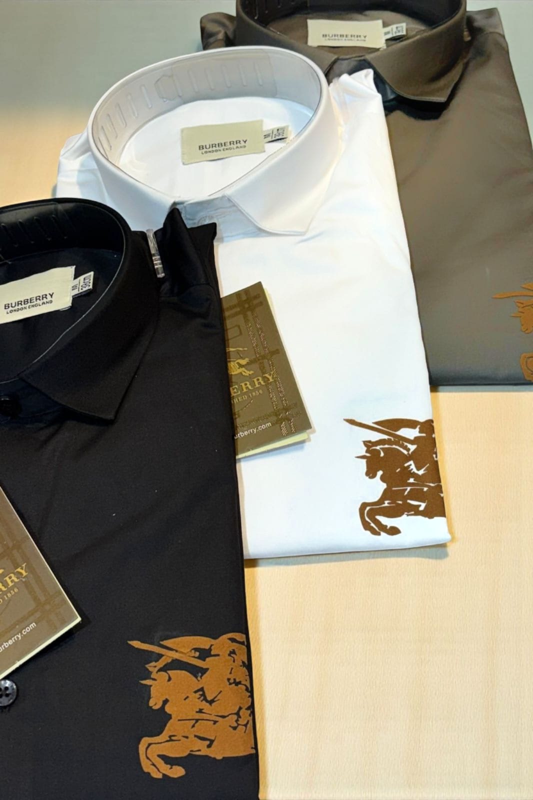 BURBERRY FLOCK SHIRT - SET OF 4 PCS ( M L XL XXL ) x Rs.595