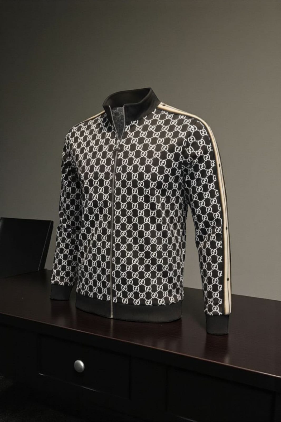 GUGGI ALL OVER BLACK - SET OF 4PCS( M L XL XXL ) x Rs. 1395