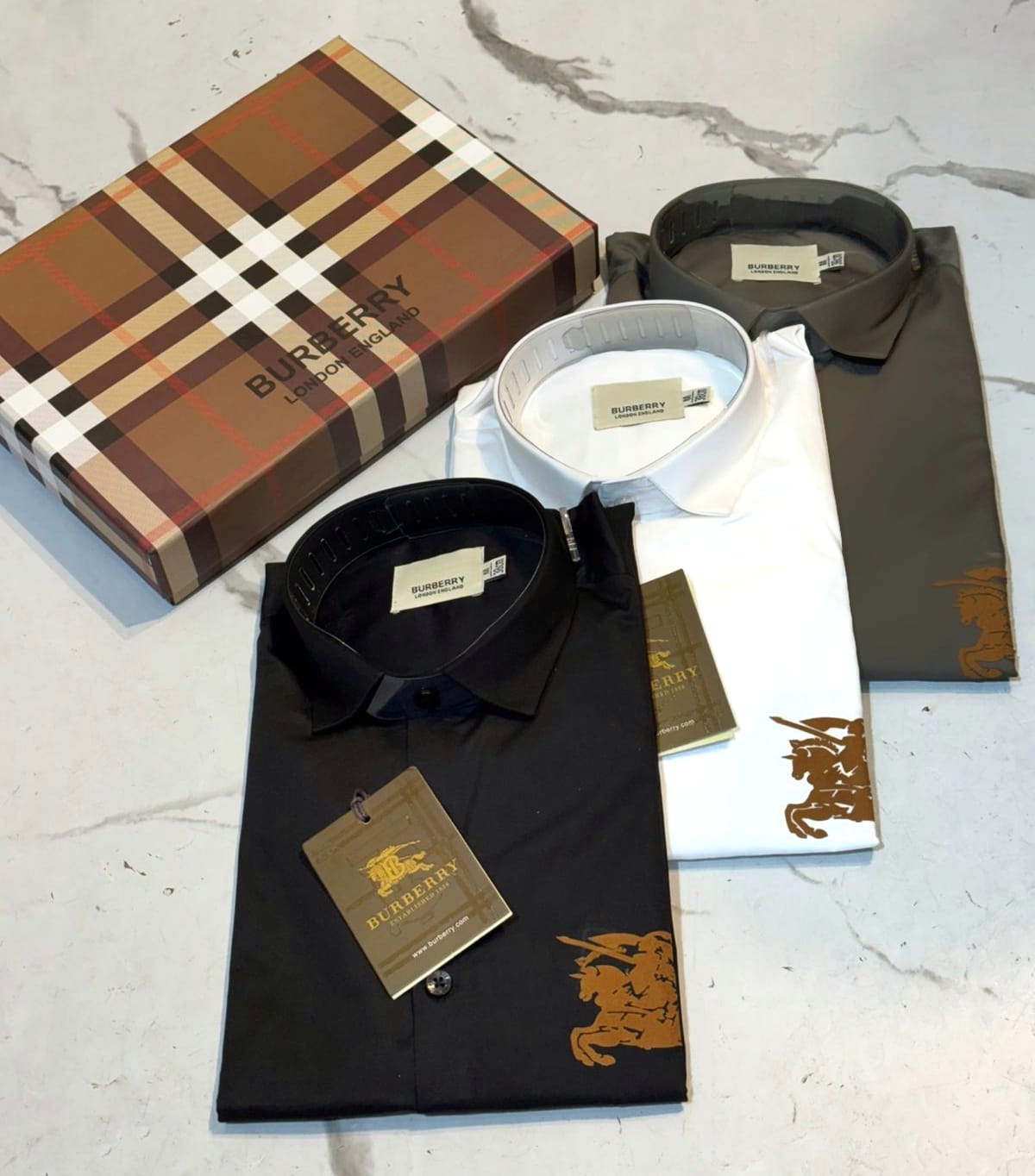 BURBERRY FLOCK  SHIRT - SET OF 4 PCS ( M L XL XXL ) x Rs.595