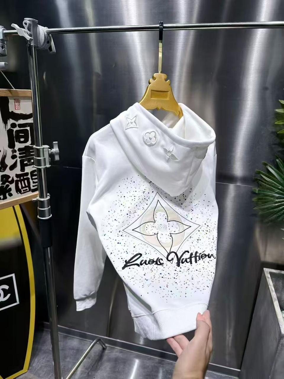 IMPORTED CHINA HOODIE - SET OF 3 PCS ( M L XL ) x Rs.1395