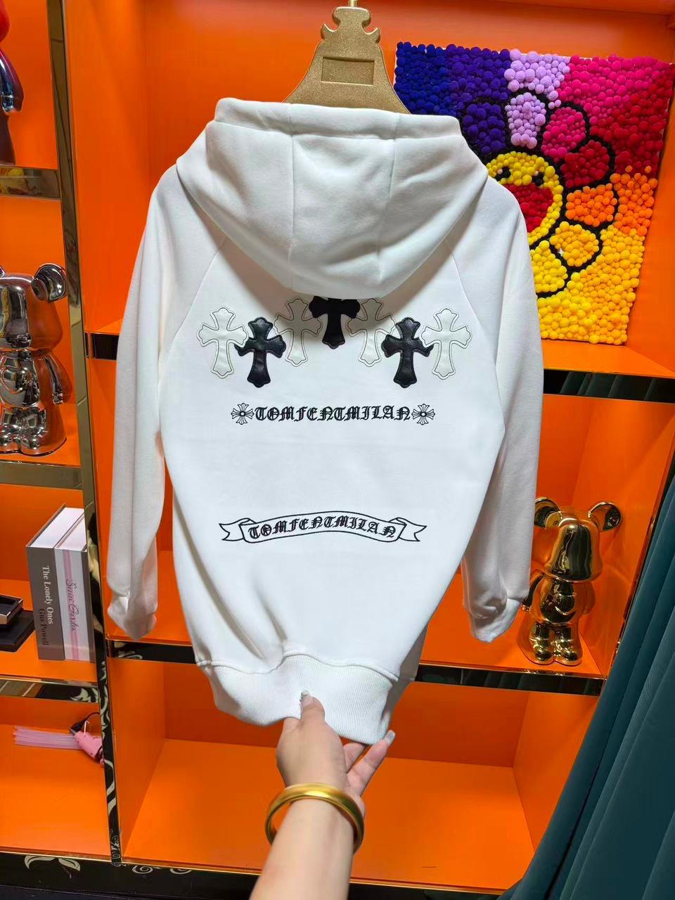 IMPORTED CHINA HOODIE - SET OF 3 PCS ( M L XL ) x Rs.1395