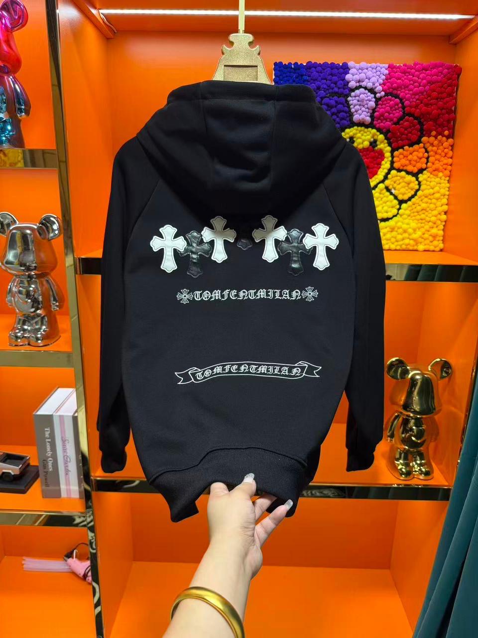 IMPORTED CHINA HOODIE - SET OF 3 PCS ( M L XL ) x Rs.1395