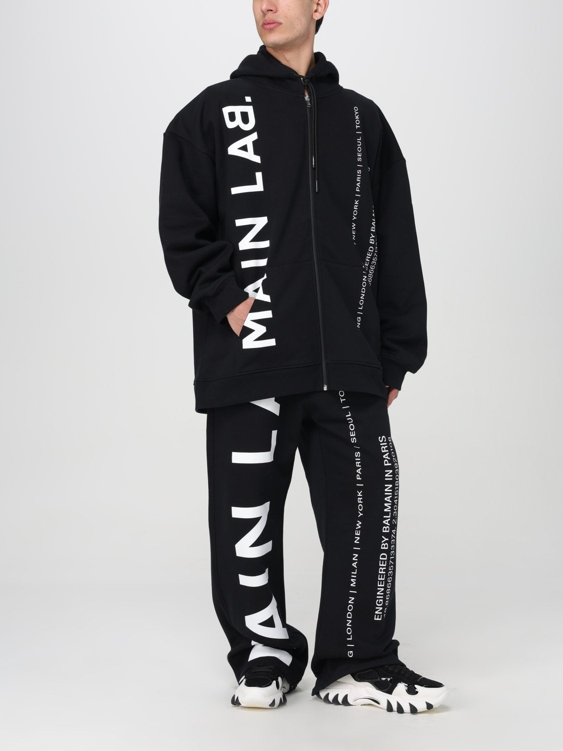 MAIN BALL Premium Tracksuit- Black- SET OF 4 PCS ( M L XL XXL ) x Rs.1395