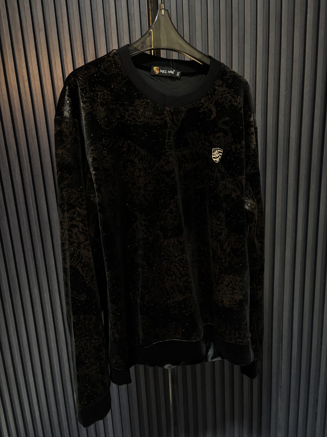 CHINA FASHION SWEATSHIRT - SET OF 20 PCS (  L XL XXL) x Rs.995